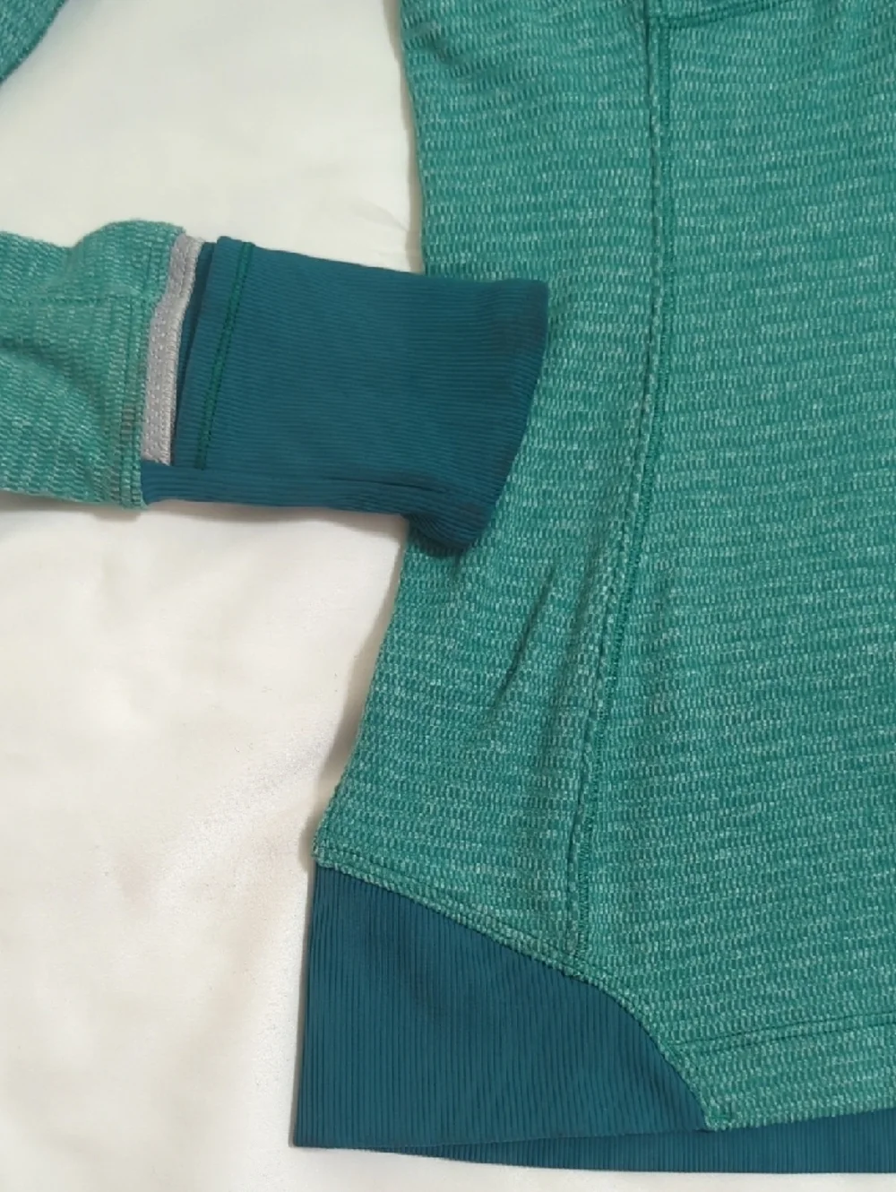 Lululemon Runderful 1/2 Zip, Color Mini Check Pique Hunter Green Size 4